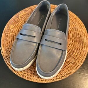 Avenue Men’s Casual Loafers Size 12‎